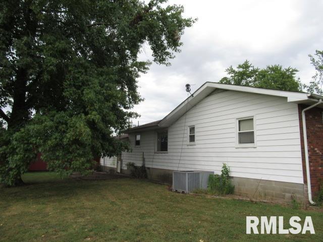 1925 Coffee Road Raleigh, IL 62977 - Photo 23 of 31 Gallery Image 23