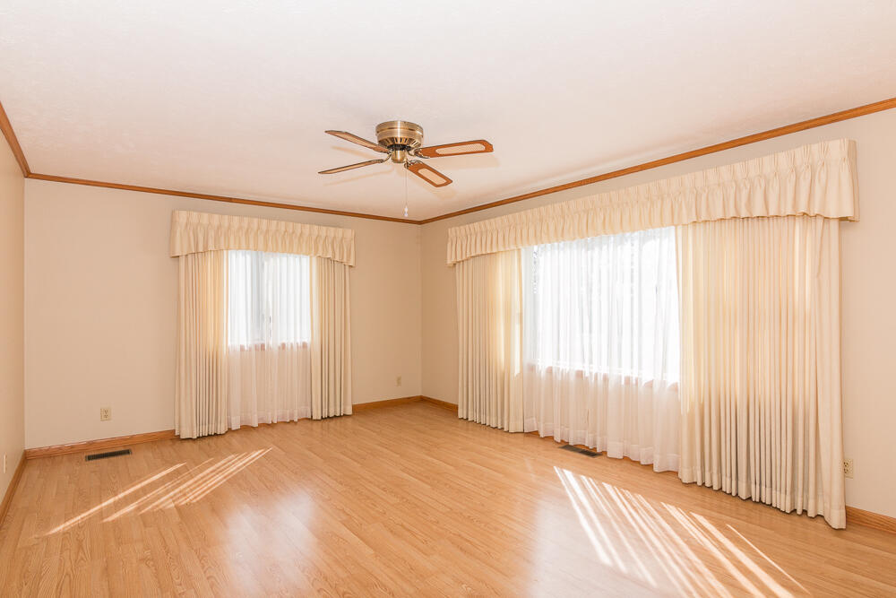 56582 Territorial Road Decatur, MI 49045 - Photo 16 of 46 LR