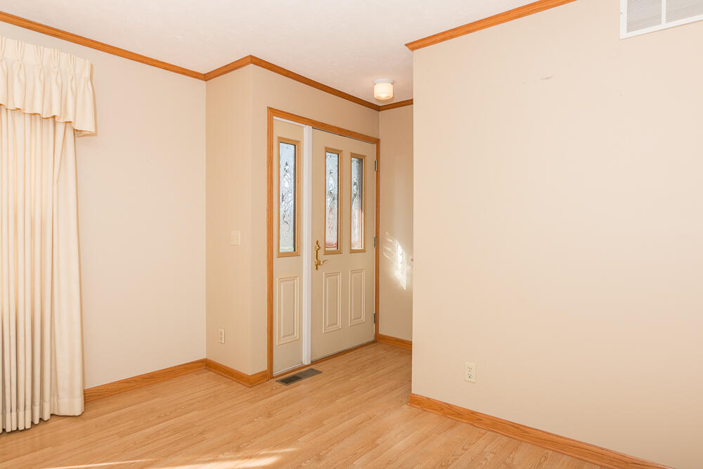 56582 Territorial Road Decatur, MI 49045 - Photo 20 of 46 LR d
