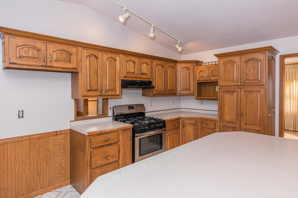 56582 Territorial Road Decatur, MI 49045 - Photo 10 of 46 Kit b