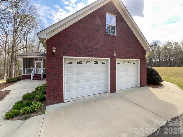 $575,000 | 62 Will Evans Road, Jefferson, SC 29718