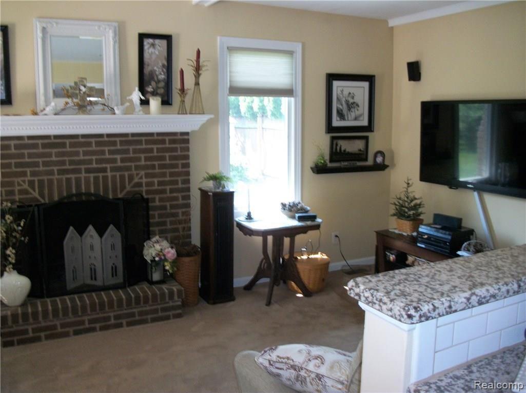 20130 Coachwood Road Riverview, MI 48193 - Photo 12 of 60 013.JPG