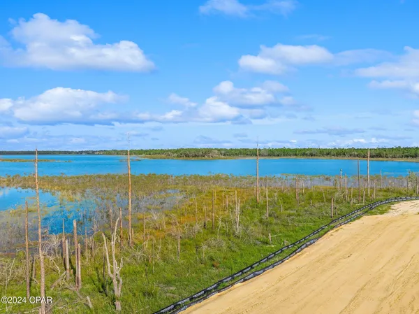 $325,000 | Tbd Tbd Lake, Southport, FL 32409