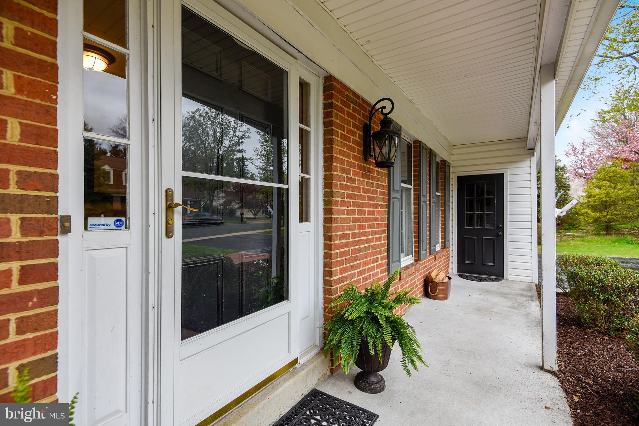 7 Thorburn Road Gaithersburg, MD 20878 - Photo 2 of 30 Exterior (Front)