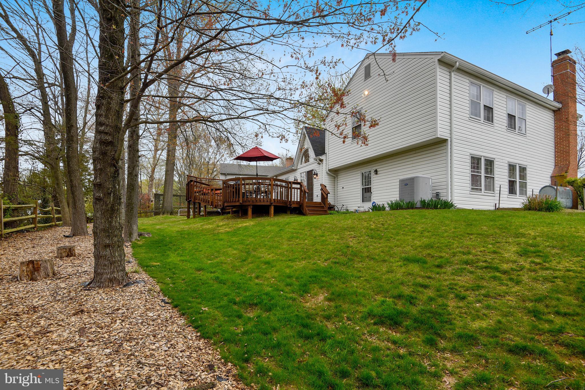 7 Thorburn Road Gaithersburg, MD 20878 - Photo 30 of 30 Exterior (Rear)
