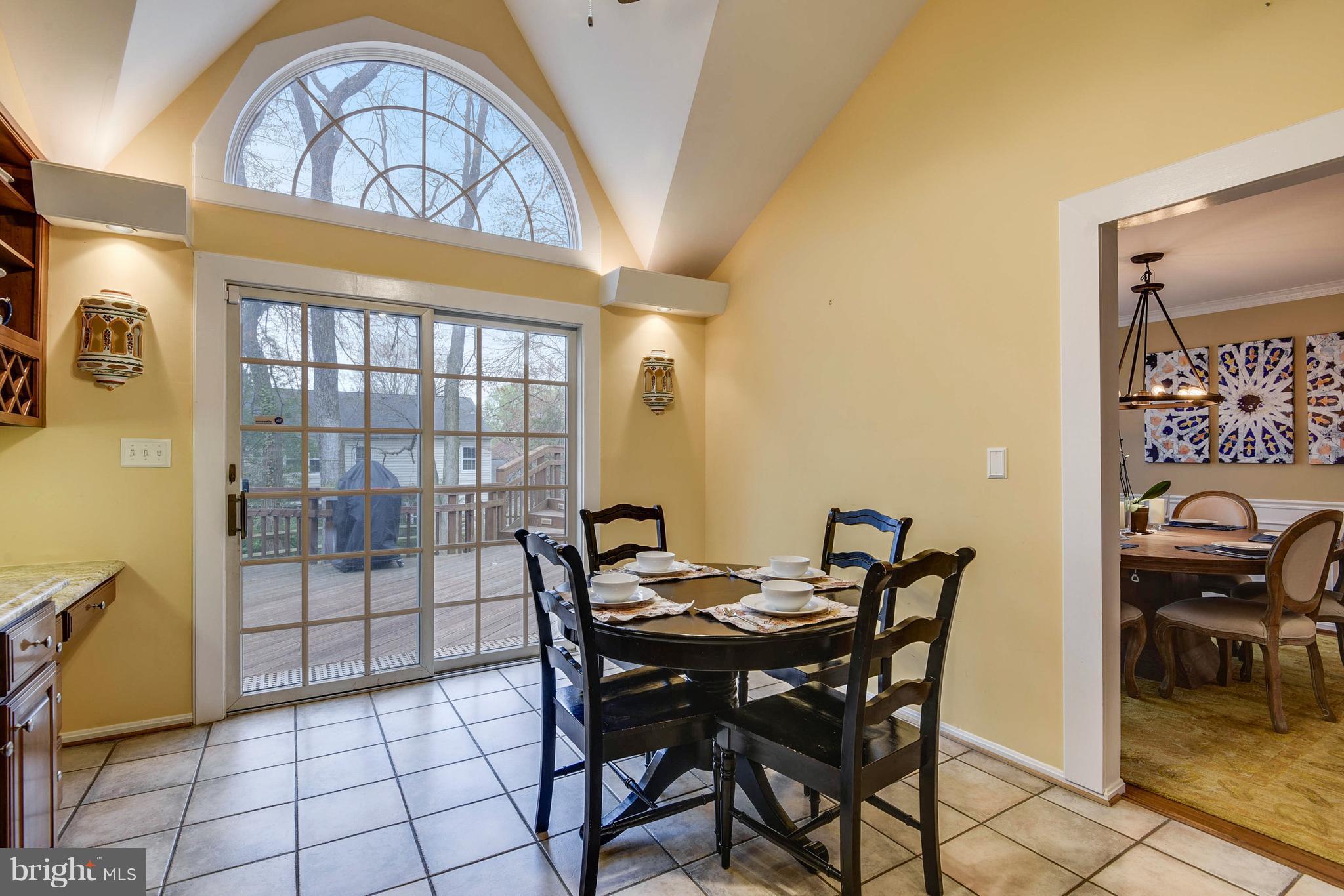 7 Thorburn Road Gaithersburg, MD 20878 - Photo 9 of 30 Kitchen