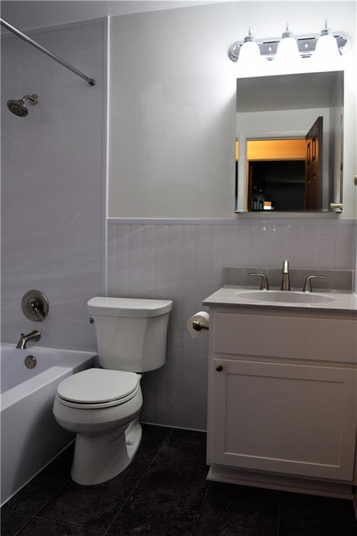 2016 Brodhead Road Aliquippa, PA 15001 - Photo 6 of 25 Gallery Image 6