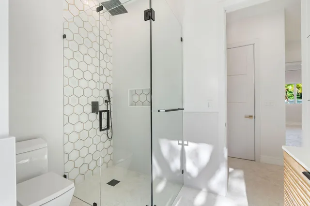 $3,290,000 | 114 Royal Lane, Islamorada, FL 33036