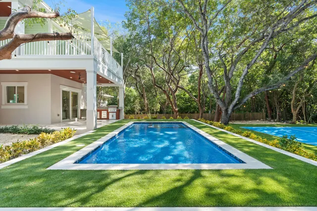 $3,290,000 | 114 Royal Lane, Islamorada, FL 33036
