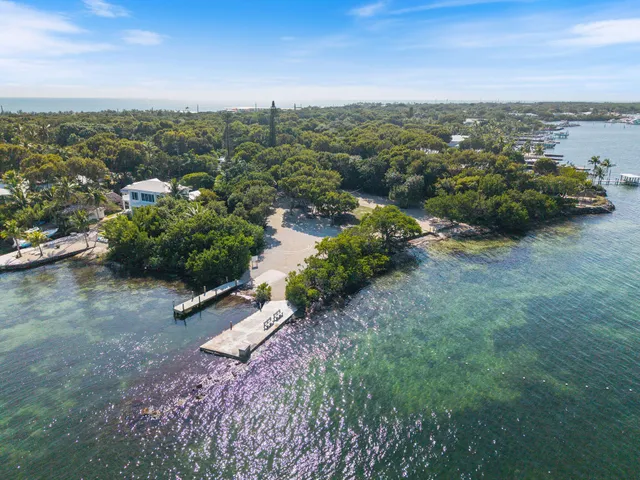 $3,290,000 | 114 Royal Lane, Islamorada, FL 33036