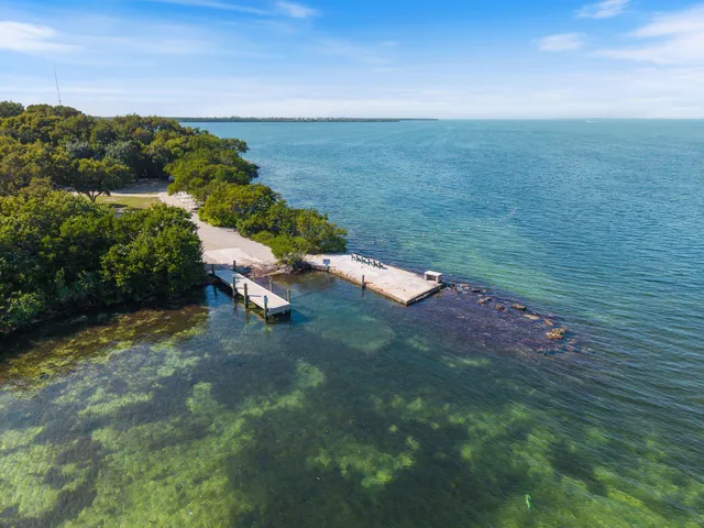 $3,290,000 | 114 Royal Lane, Islamorada, FL 33036
