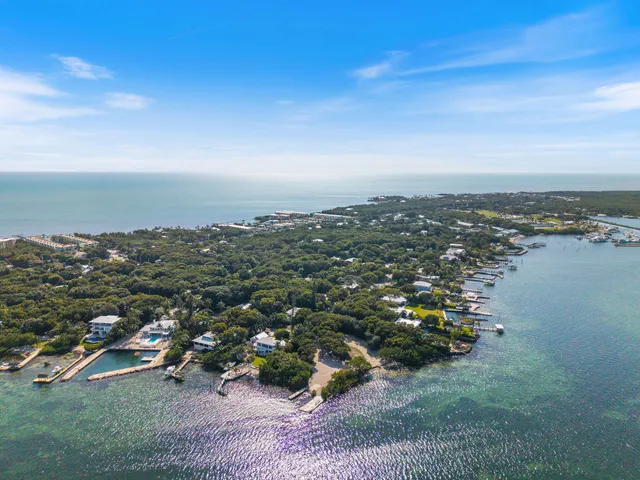 $3,290,000 | 114 Royal Lane, Islamorada, FL 33036