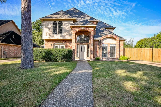$2,350 | 12011 Autumn Creek Drive, Houston, TX 77070