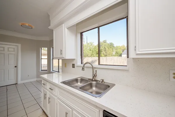 $2,350 | 12011 Autumn Creek Drive, Houston, TX 77070