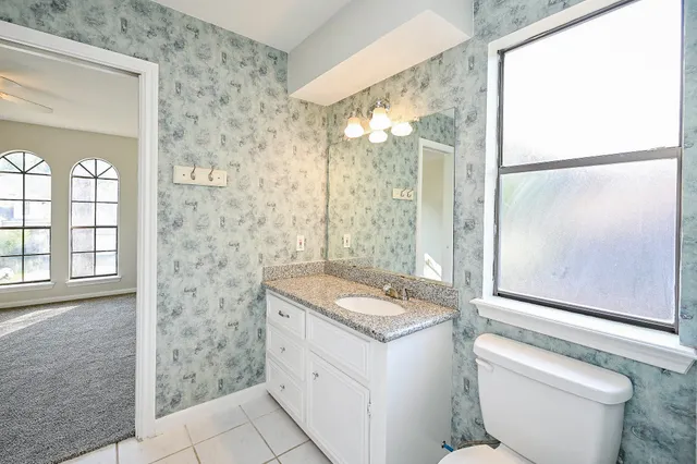 $2,350 | 12011 Autumn Creek Drive, Houston, TX 77070