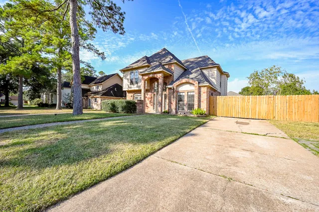 $2,350 | 12011 Autumn Creek Drive, Houston, TX 77070