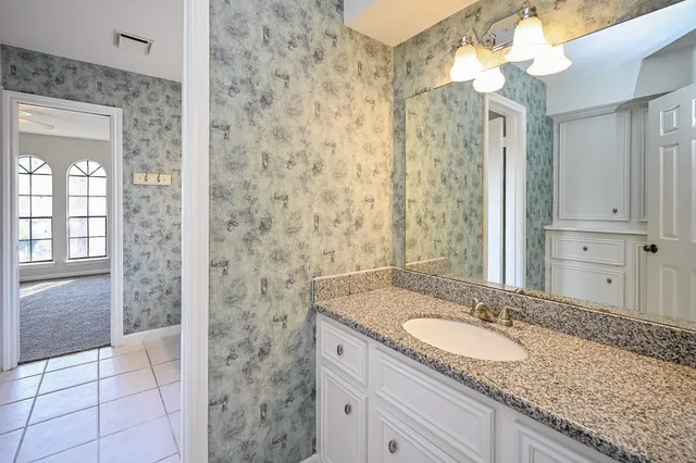 $2,350 | 12011 Autumn Creek Drive, Houston, TX 77070