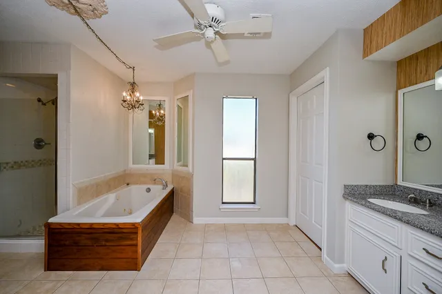 $2,350 | 12011 Autumn Creek Drive, Houston, TX 77070