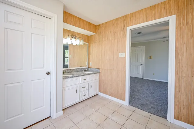 $2,350 | 12011 Autumn Creek Drive, Houston, TX 77070