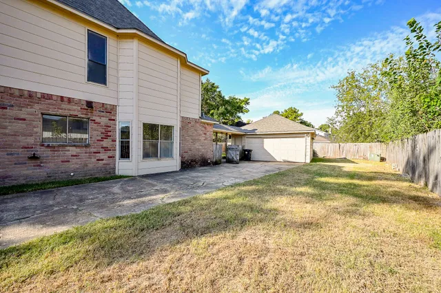 $2,350 | 12011 Autumn Creek Drive, Houston, TX 77070