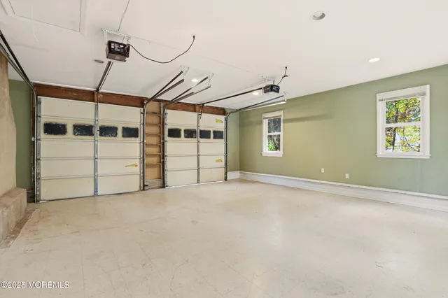 a view of a garage with windows