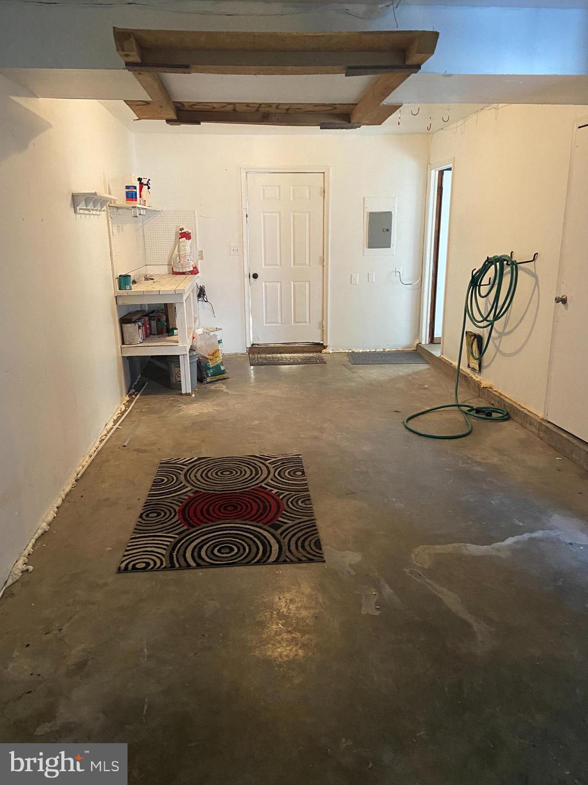 8 Rutherford Place Harpers Ferry, WV 25425 - Photo 27 of 29 1 Car Garage w/access door to back yard