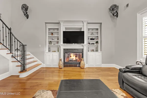 $739,900 | 4114 Dawkins Farm Drive, Olive Branch, MS 38654