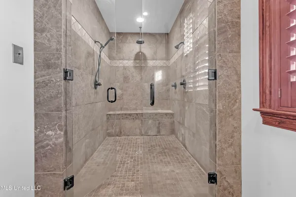 $739,900 | 4114 Dawkins Farm Drive, Olive Branch, MS 38654