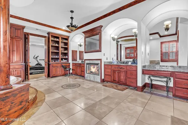 $739,900 | 4114 Dawkins Farm Drive, Olive Branch, MS 38654