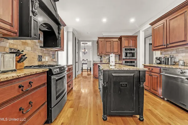 $739,900 | 4114 Dawkins Farm Drive, Olive Branch, MS 38654