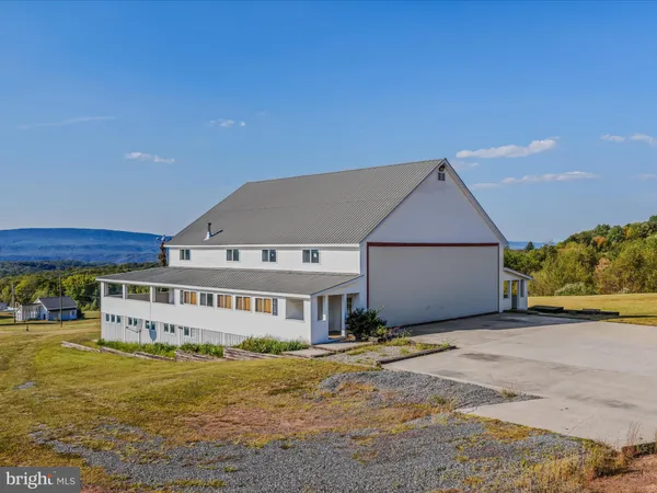 $1,699,000 | 427 Avalanche Trail, Paw Paw, WV 25434