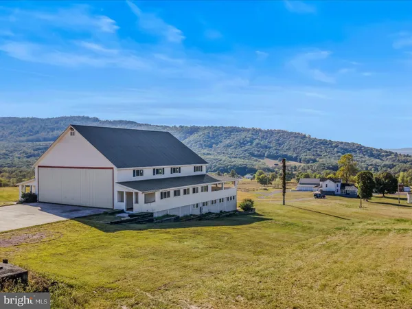 $1,699,000 | 427 Avalanche Trail, Paw Paw, WV 25434