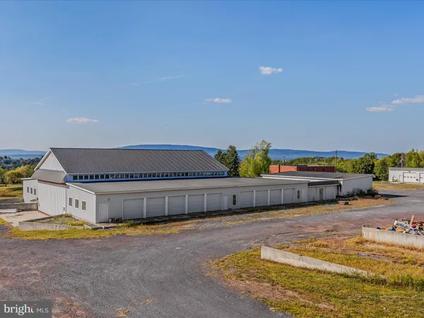 $1,699,000 | 427 Avalanche Trail, Paw Paw, WV 25434