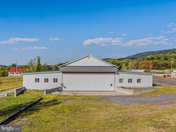 $1,699,000 | 427 Avalanche Trail, Paw Paw, WV 25434