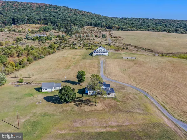 $1,699,000 | 427 Avalanche Trail, Paw Paw, WV 25434