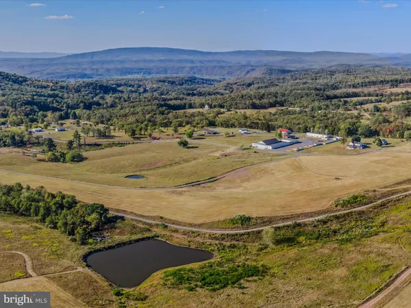 $1,699,000 | 427 Avalanche Trail, Paw Paw, WV 25434