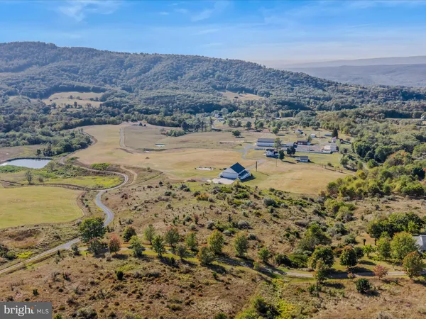 $1,699,000 | 427 Avalanche Trail, Paw Paw, WV 25434