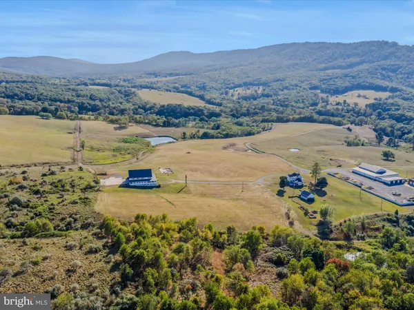 $1,699,000 | 427 Avalanche Trail, Paw Paw, WV 25434