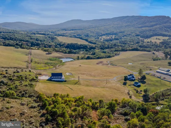 $1,699,000 | 427 Avalanche Trail, Paw Paw, WV 25434