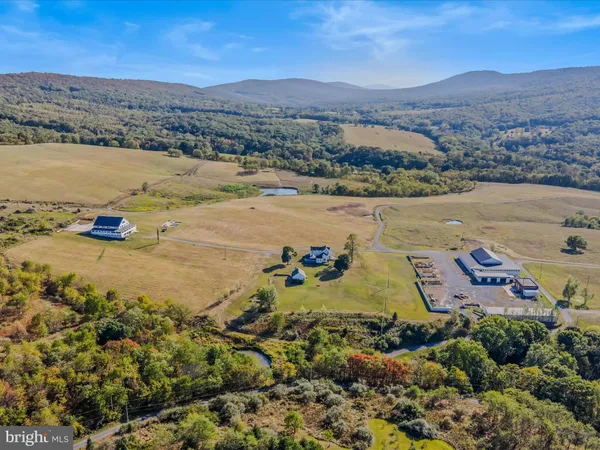$1,699,000 | 427 Avalanche Trail, Paw Paw, WV 25434