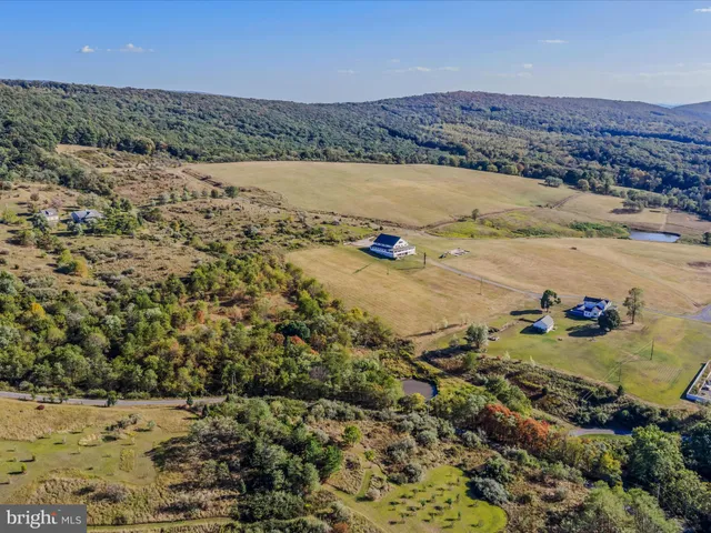 $1,699,000 | 427 Avalanche Trail, Paw Paw, WV 25434