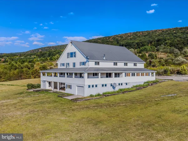 $1,699,000 | 427 Avalanche Trail, Paw Paw, WV 25434