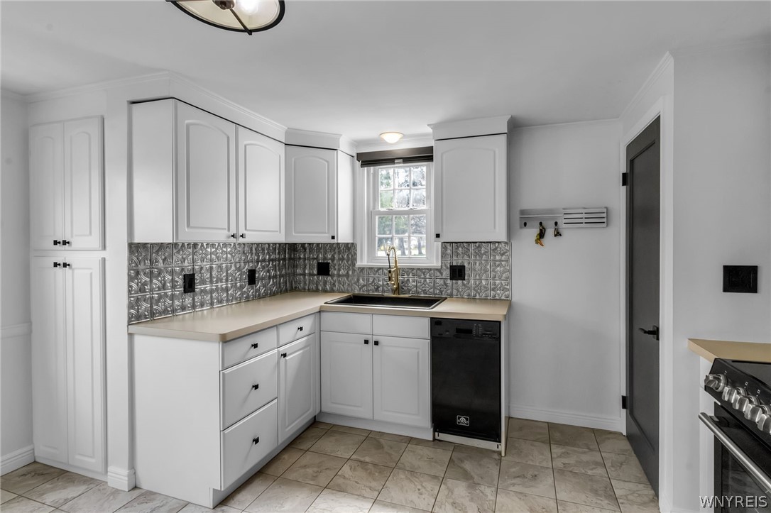 4248 Connection Drive Clarence, NY 14221 - Photo 11 of 44