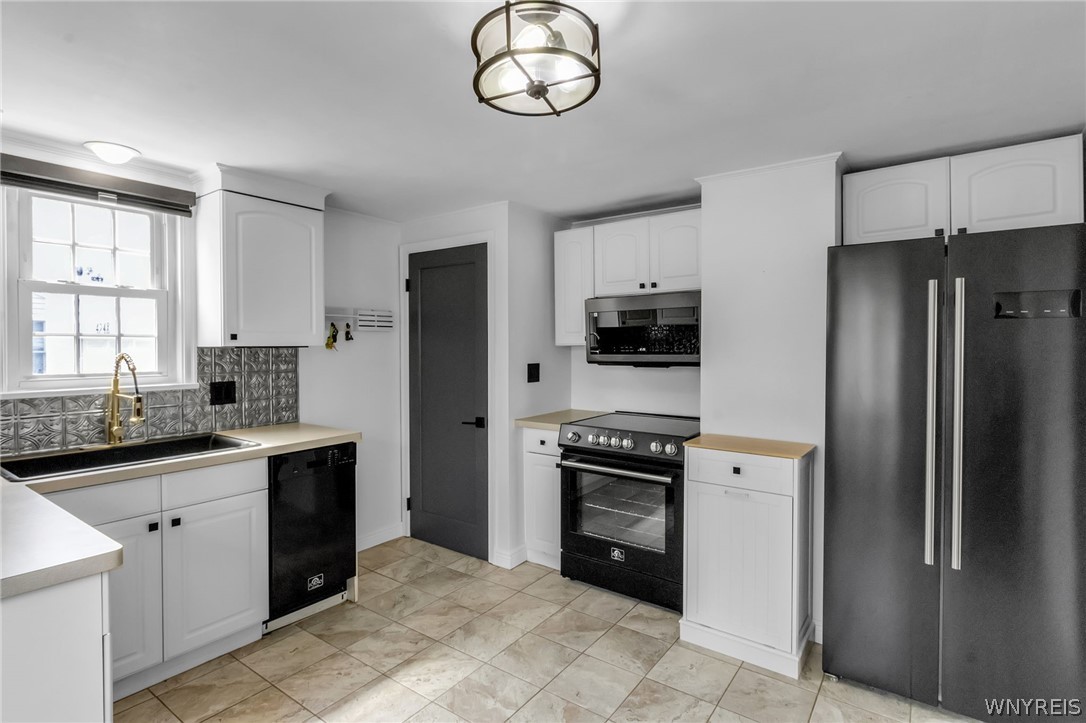 4248 Connection Drive Clarence, NY 14221 - Photo 12 of 44