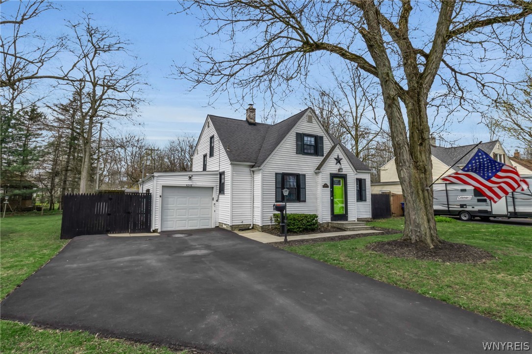 4248 Connection Drive Clarence, NY 14221 - Photo 5 of 44