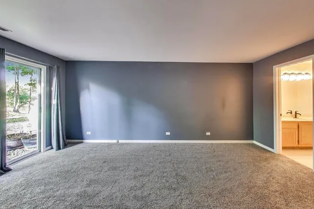 $2,975 | 534 River Front Circle, Unit 604, Naperville, IL 60540