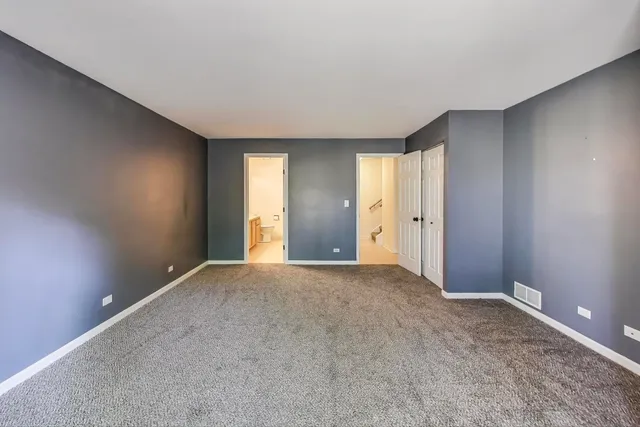 $2,975 | 534 River Front Circle, Unit 604, Naperville, IL 60540