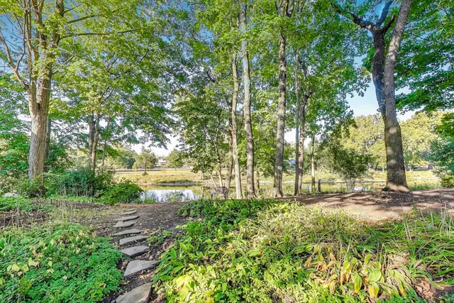 $2,975 | 534 River Front Circle, Unit 604, Naperville, IL 60540