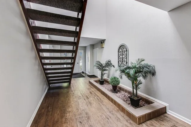 $2,975 | 534 River Front Circle, Unit 604, Naperville, IL 60540