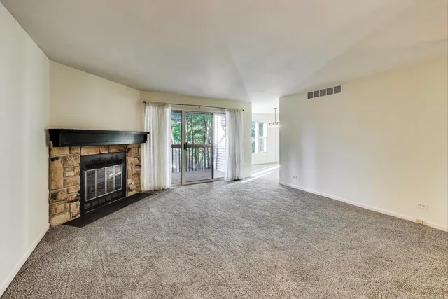 $2,975 | 534 River Front Circle, Unit 604, Naperville, IL 60540